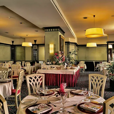 De La Paix Hotel